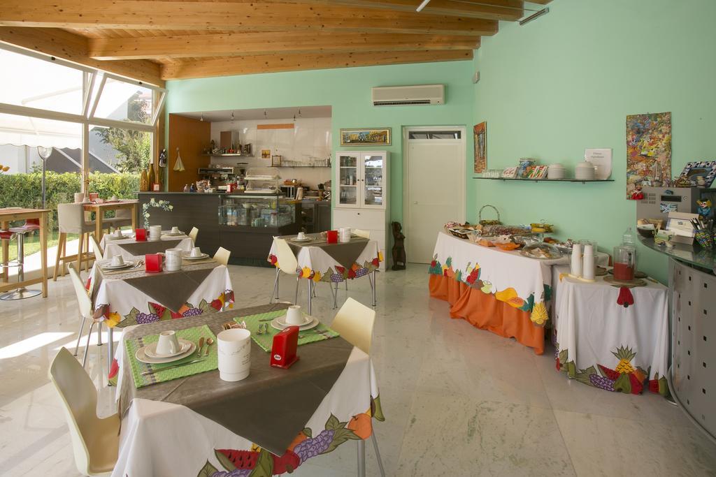 Hotel Vila Bahia Numana Extérieur photo