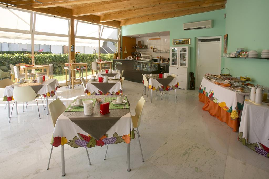 Hotel Vila Bahia Numana Extérieur photo