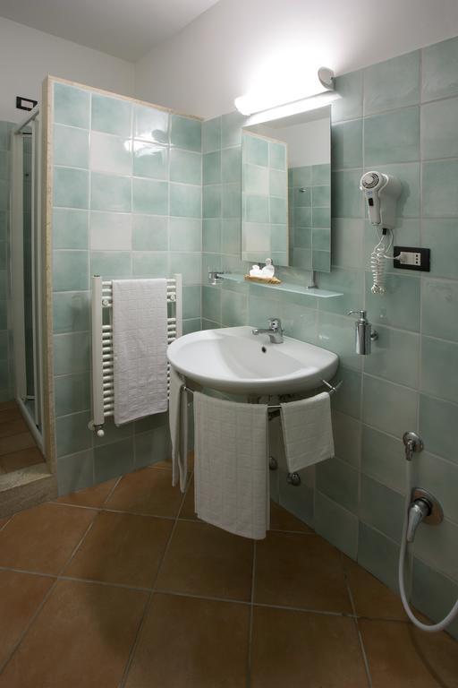 Hotel Vila Bahia Numana Chambre photo